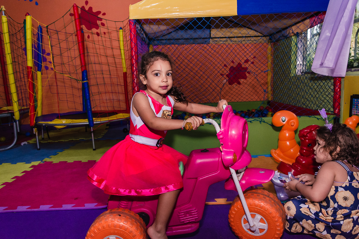 Foto de aniversário infantil, no buffet Beleléu, na cidade de praia grande, no estado de são paulo