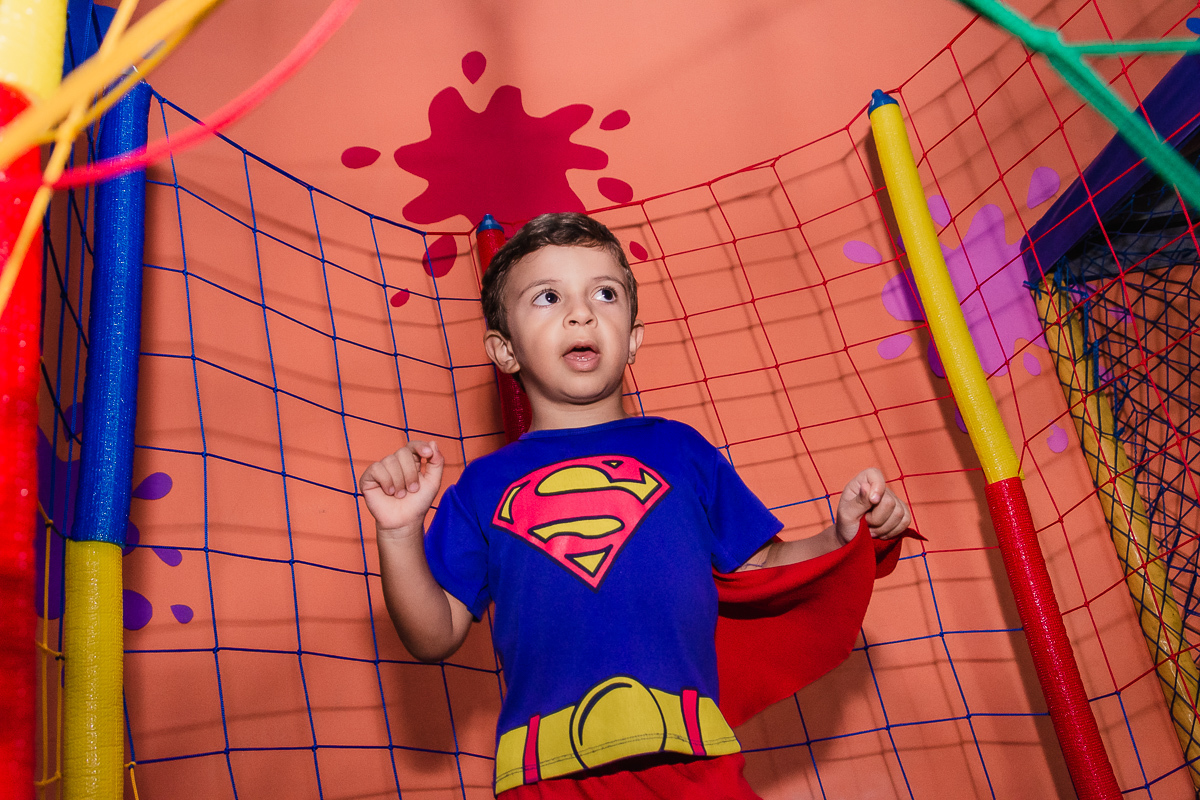 superman no aniversário, no buffet Beleléu, na cidade de praia grande, no estado de são paulo