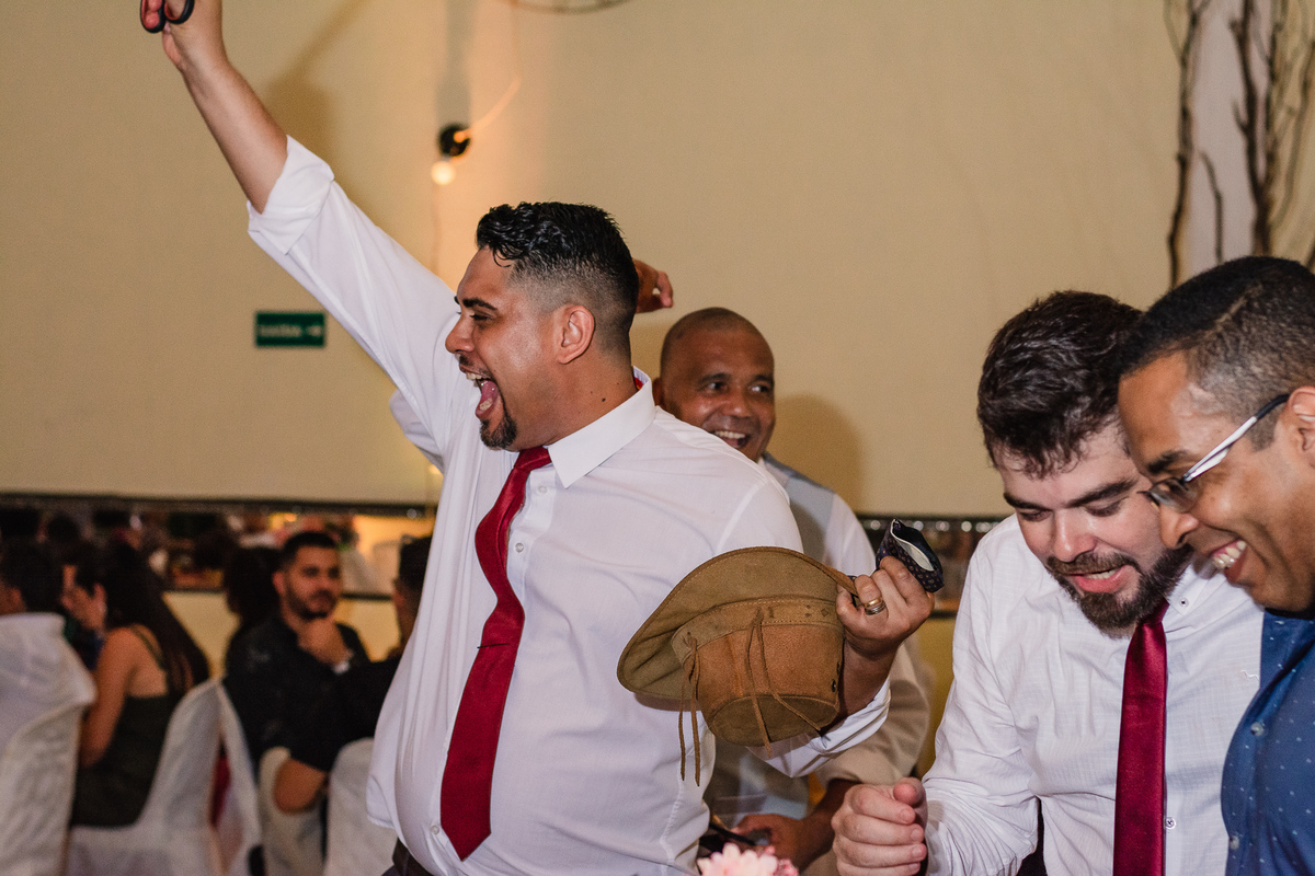 Hora da gravata, Salão de festas Susi, na cidade de Praia Grande, no estado de São Paulo