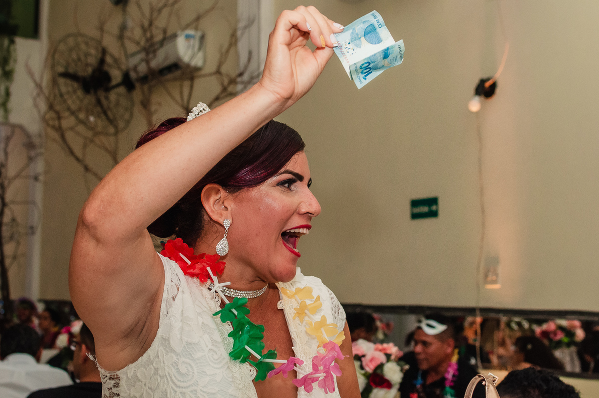 Hora da gravata, Salão de festas Susi, na cidade de Praia Grande, no estado de São Paulo