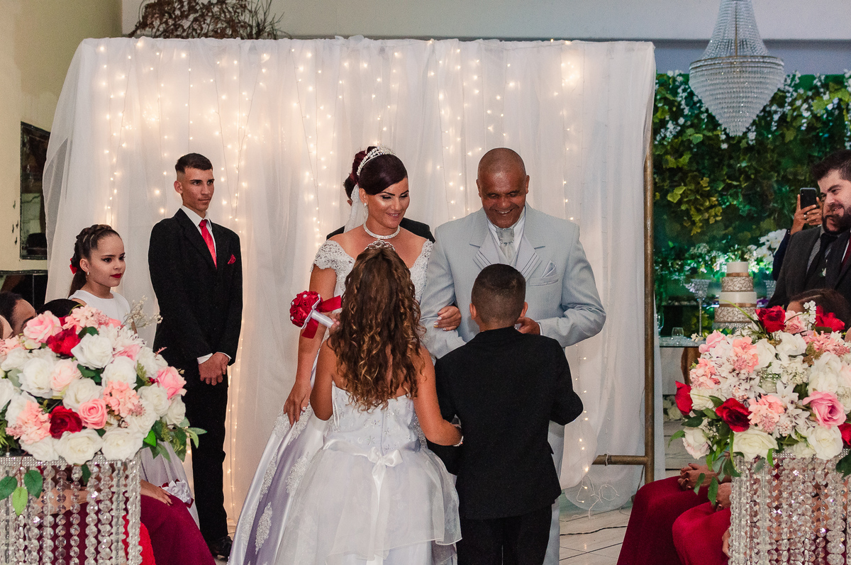 Troca das alianças,Salão de festas Susi, na cidade de Praia Grande, no estado de São Paulo