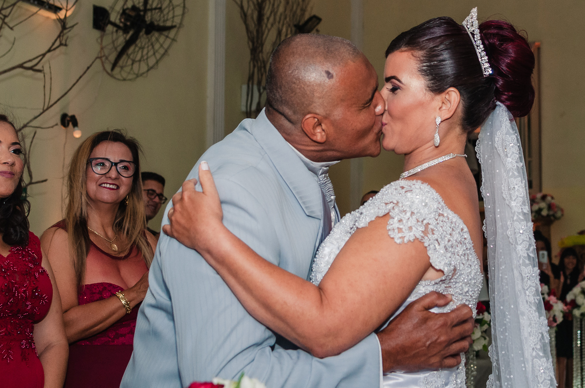 Hora do beijo, Salão de festas Susi, na cidade de Praia Grande, no estado de São Paulo