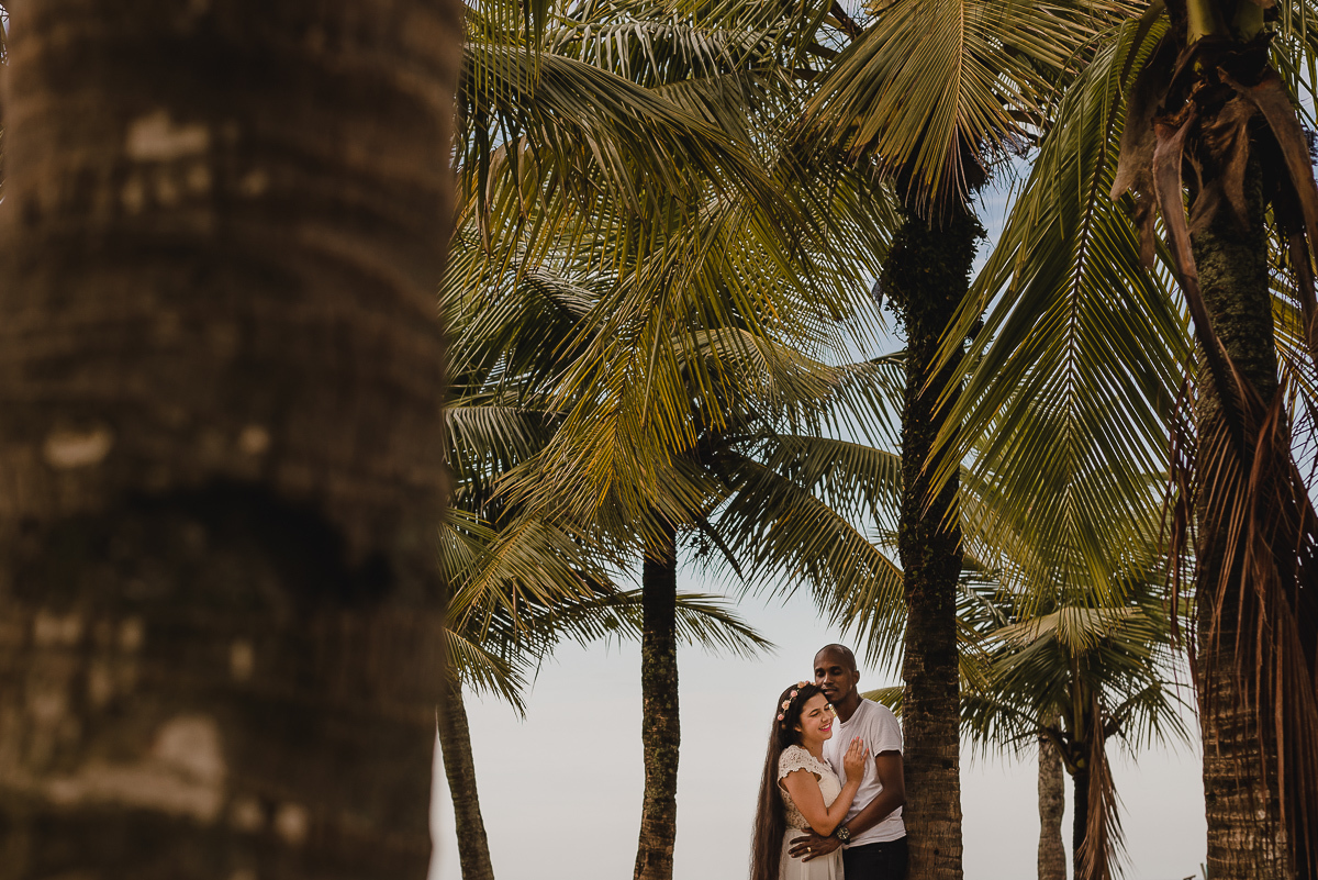 Sessão de fotos na praia,  na cidade de Praia Grande, no estado de São Paulo