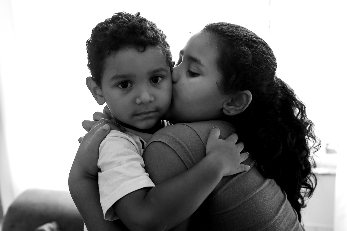 Ensaio de família entre irmãos na cidade São josé dos Pinhais no Paraná
