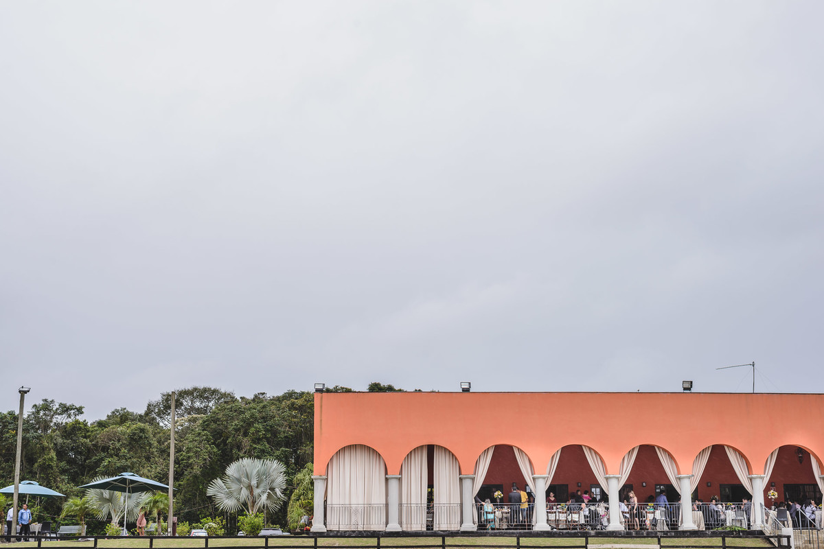 Foto da Área externa da festa de casamento da Gabrielle e bruno na Hípica de Itanhaém - fotografia Cia P&B Produções  