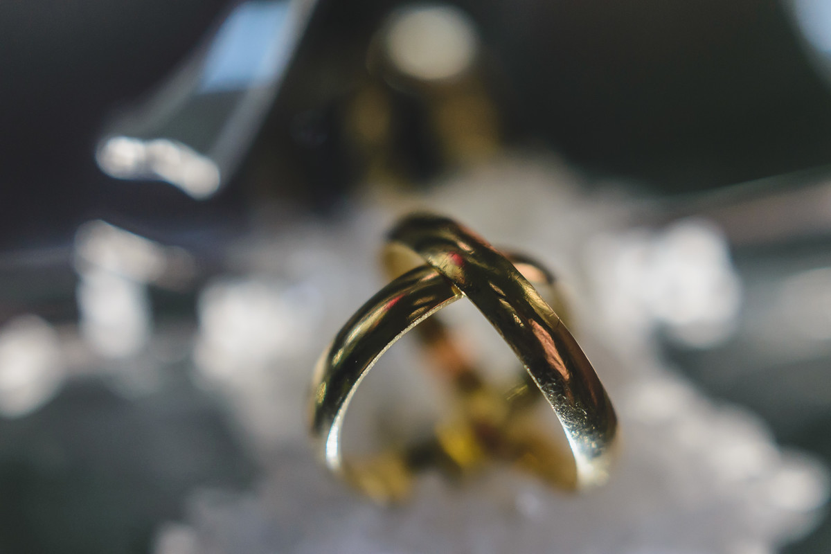 Foto das alianças - Mongaguá - SP- fotografia Cia P&B Produções