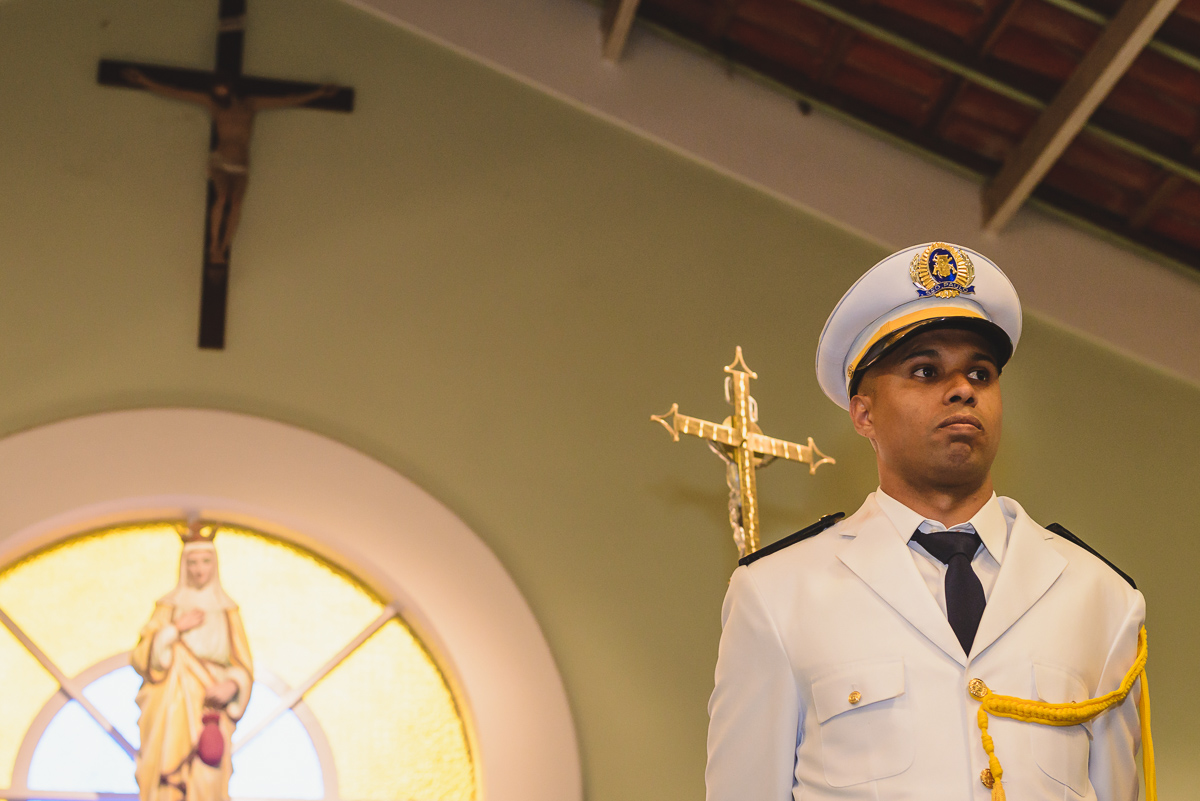 Foto do noivo no altar - Praia Grande - SP -Capela Santa Matilde - Cia P&B Produções