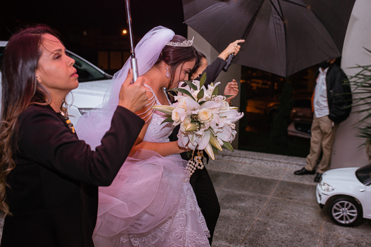 casamento chácara cobec pirapozinho fotos da noiva e fotografia do casamento cerimônia e festa com fotografo de pirapozinho