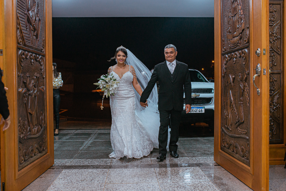 casamento chácara cobec pirapozinho fotos da noiva e fotografia do casamento cerimônia e festa com fotografo de pirapozinho