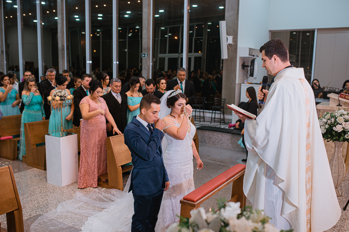 casamento chácara cobec pirapozinho fotos da noiva e fotografia do casamento cerimônia e festa com fotografo de pirapozinho