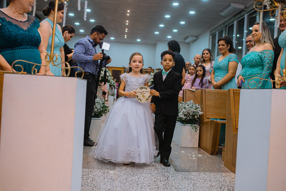 casamento chácara cobec pirapozinho fotos da noiva e fotografia do casamento cerimônia e festa com fotografo de pirapozinho