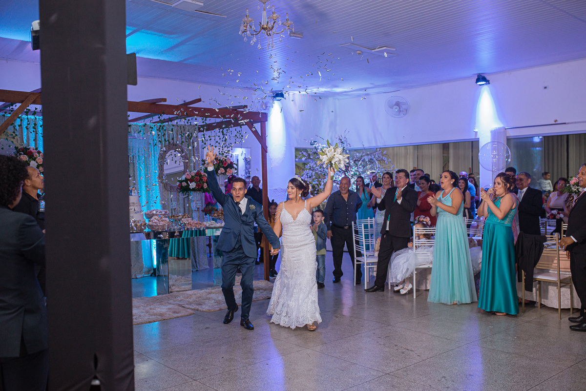 casamento chácara cobec pirapozinho fotos da noiva e fotografia do casamento cerimônia e festa com fotografo de pirapozinho