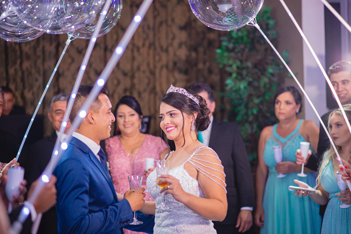 casamento chácara cobec pirapozinho fotos da noiva e fotografia do casamento cerimônia e festa com fotografo de pirapozinho