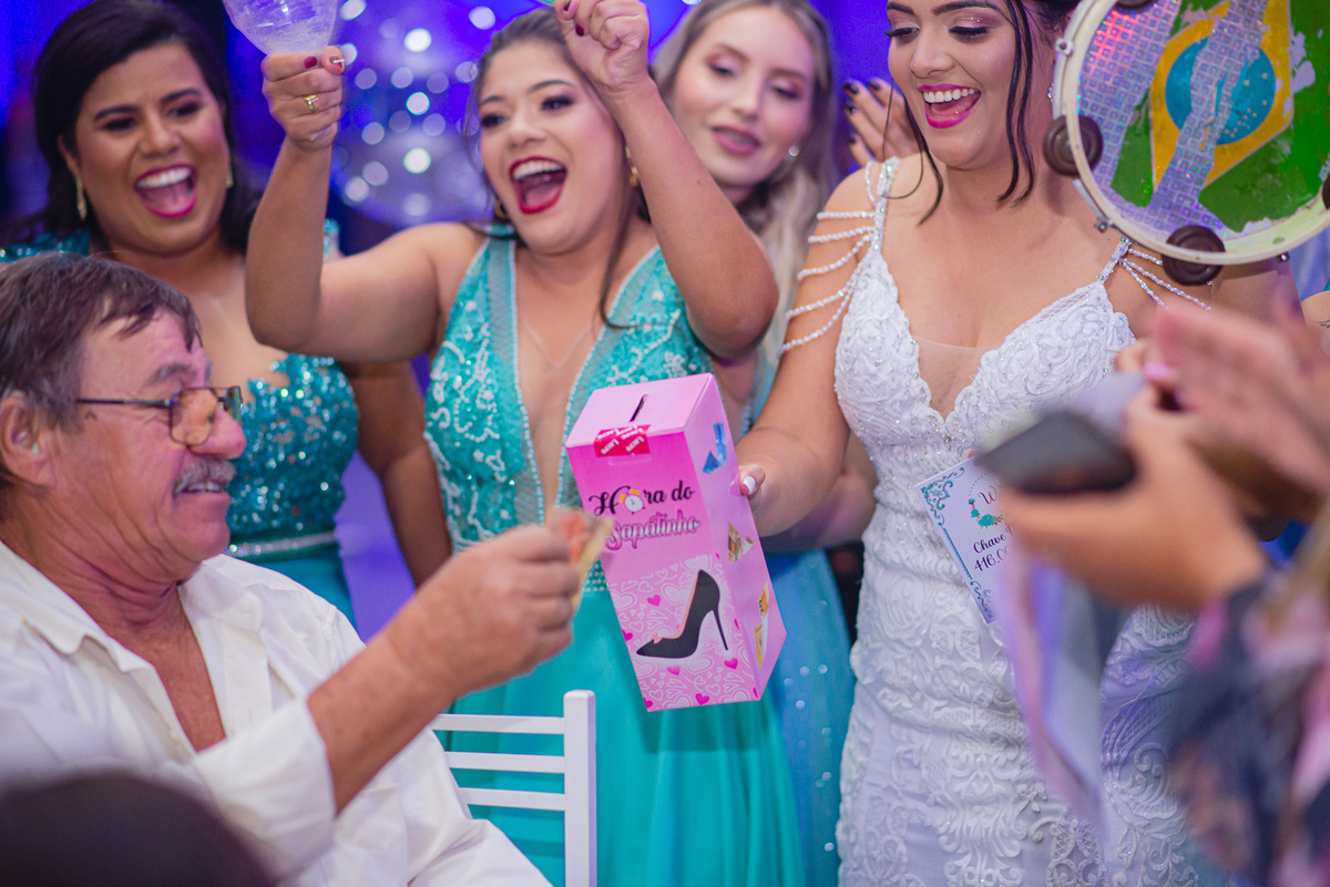 casamento chácara cobec pirapozinho fotos da noiva e fotografia do casamento cerimônia e festa com fotografo de pirapozinho