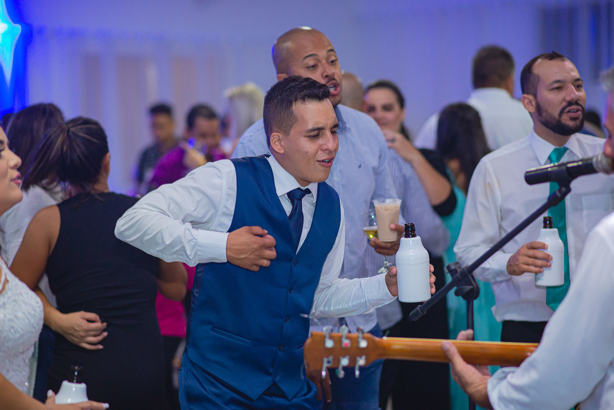 casamento chácara cobec pirapozinho fotos da noiva e fotografia do casamento cerimônia e festa com fotografo de pirapozinho