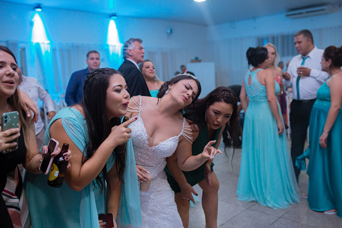 casamento chácara cobec pirapozinho fotos da noiva e fotografia do casamento cerimônia e festa com fotografo de pirapozinho