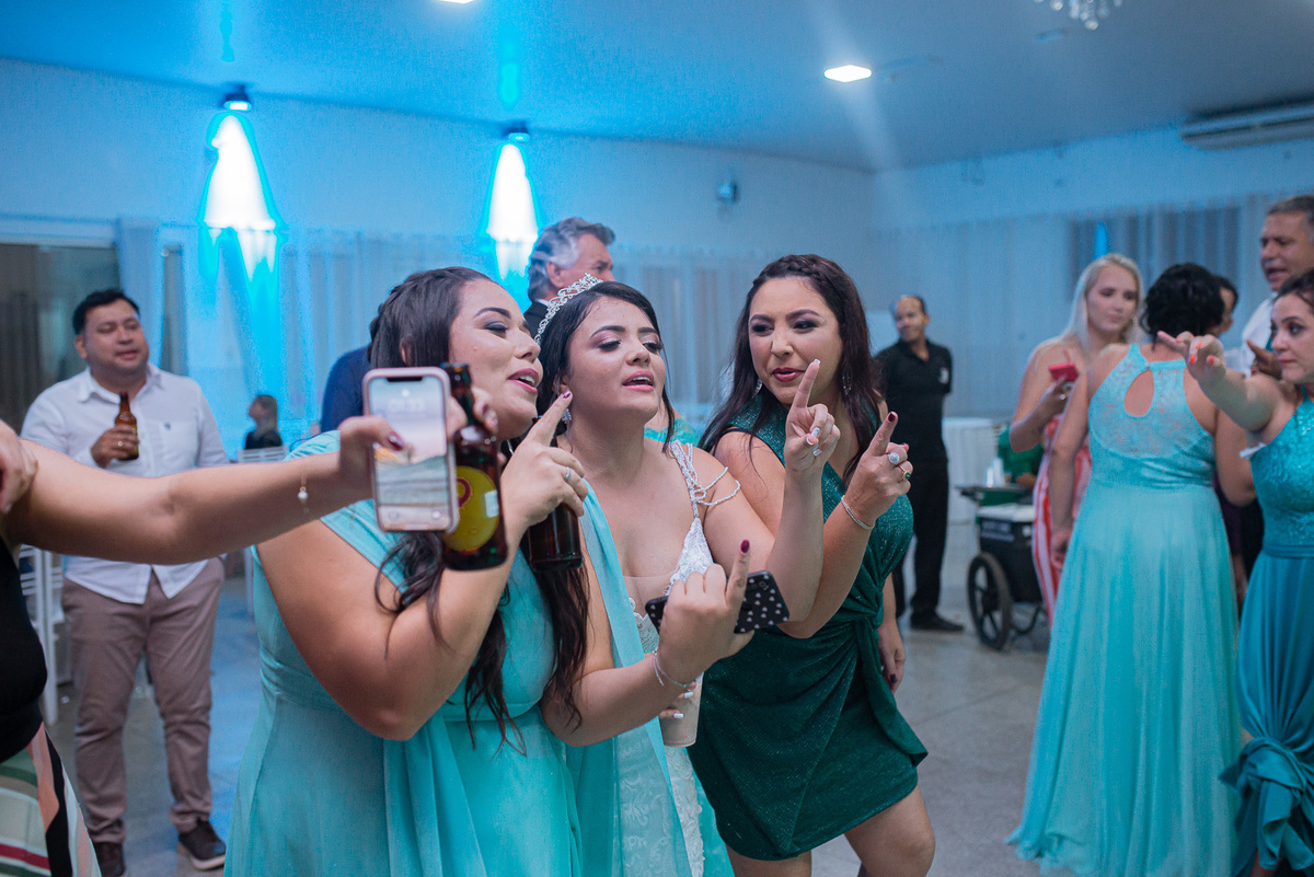 casamento chácara cobec pirapozinho fotos da noiva e fotografia do casamento cerimônia e festa com fotografo de pirapozinho