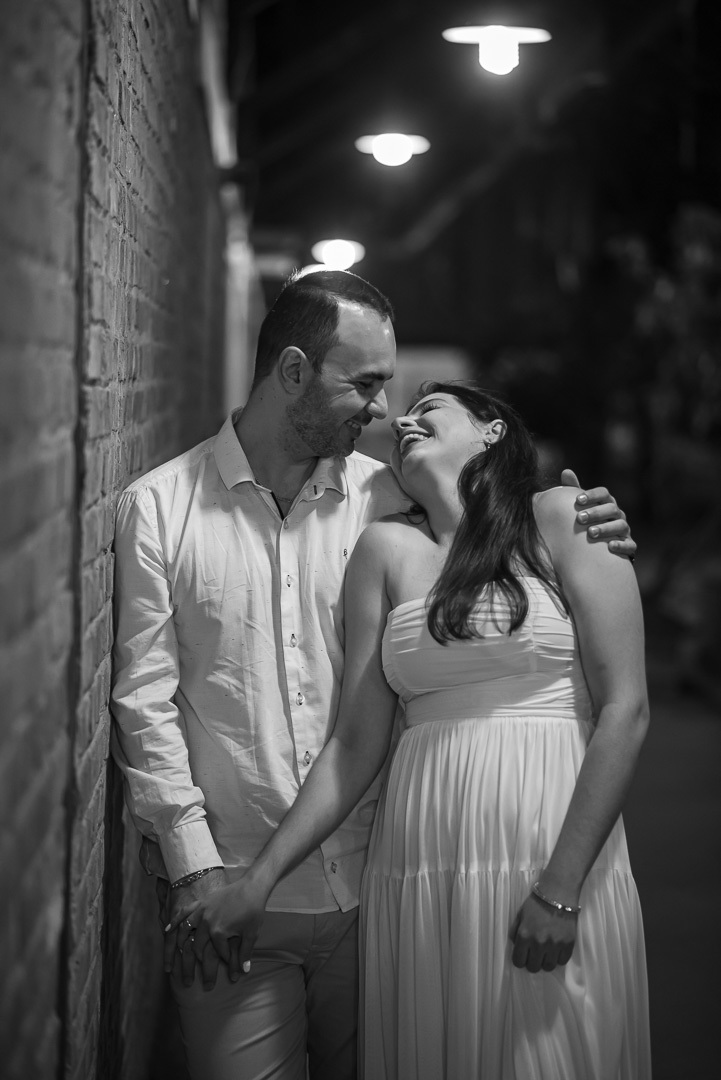 ensaio pre casamento fotografo de casamento noivado noivas vestido de noivado e de casamento fotografia no nascer do sol e no centro de presidente prudente