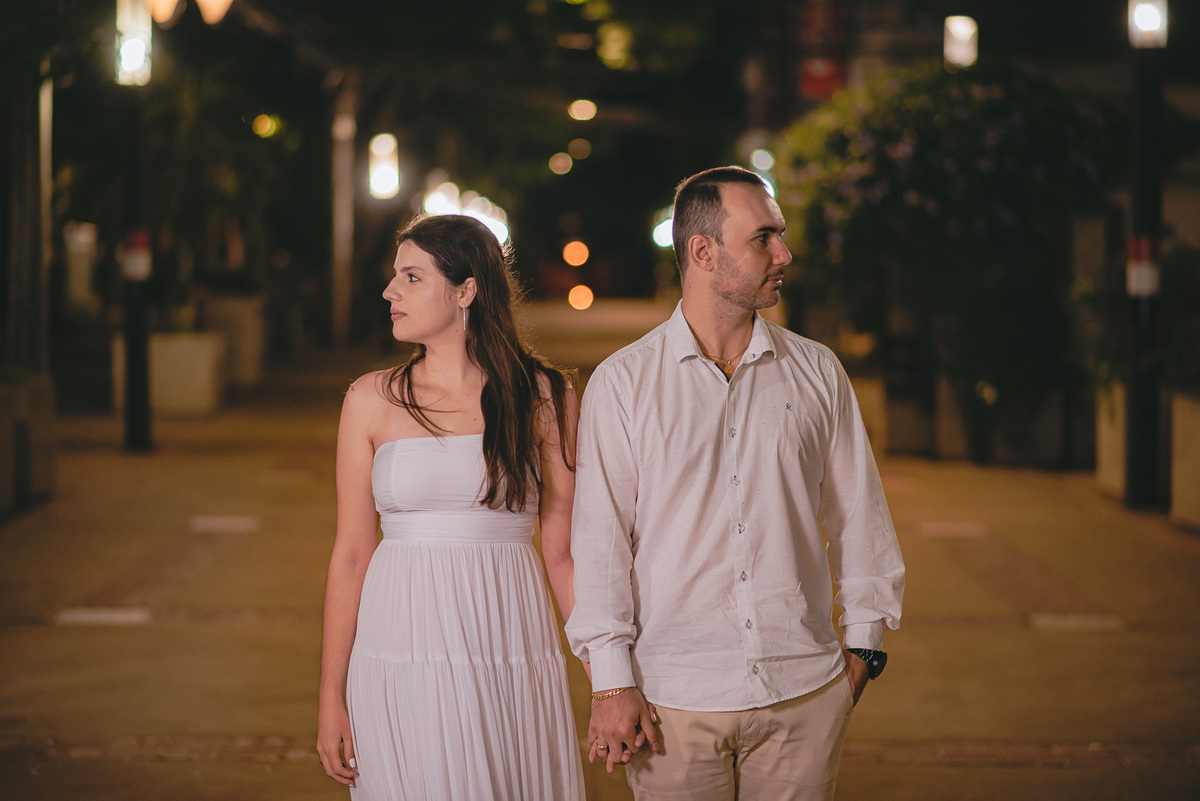 ensaio pre casamento fotografo de casamento noivado noivas vestido de noivado e de casamento fotografia no nascer do sol e no centro de presidente prudente