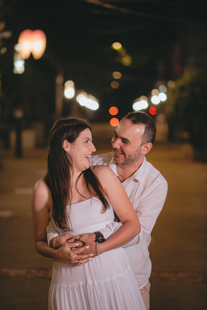 ensaio pre casamento fotografo de casamento noivado noivas vestido de noivado e de casamento fotografia no nascer do sol e no centro de presidente prudente