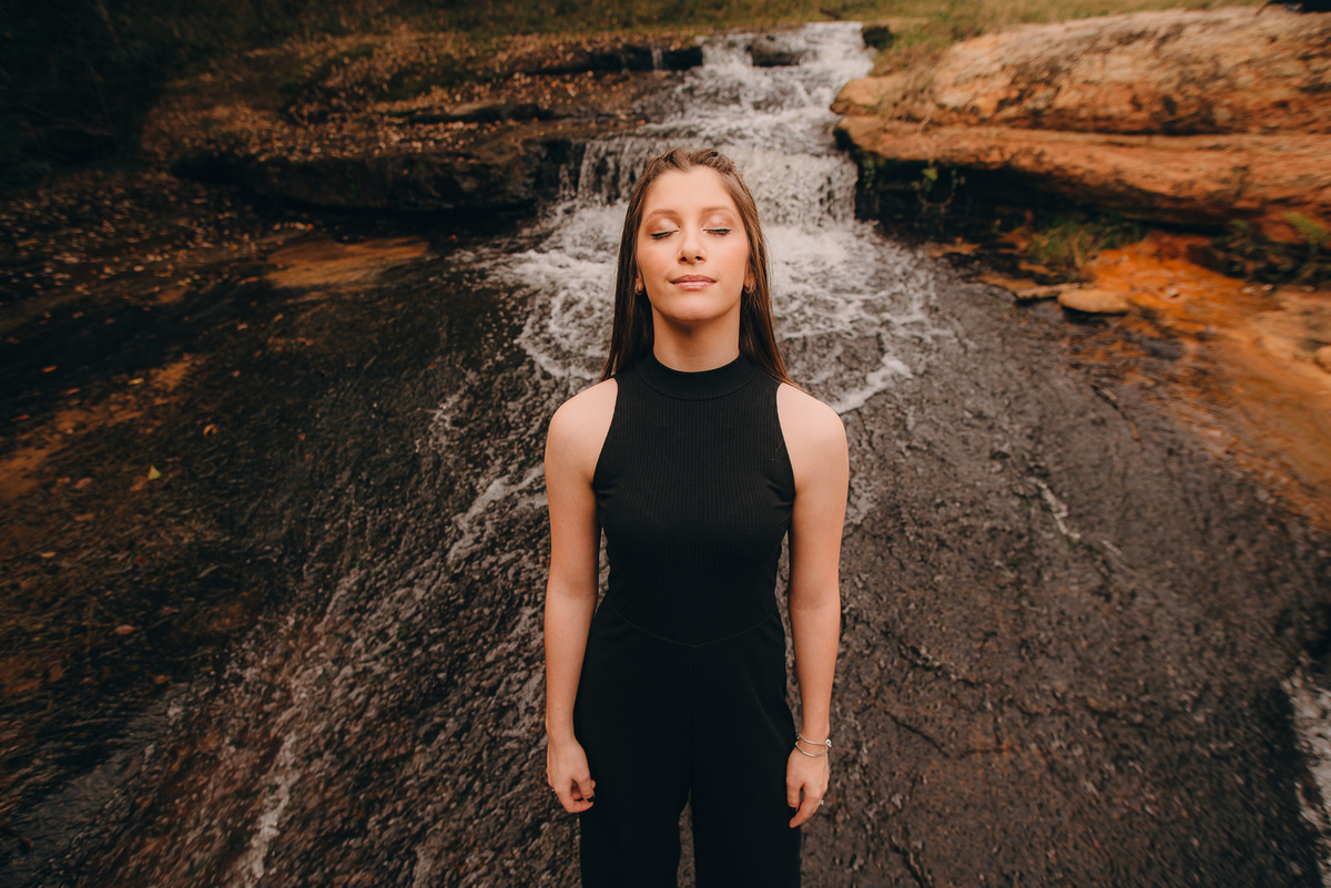 ensaio fotografico debutante 15 anos fotografia na cachoeira ensaio feminino ensaio 15 anos fotografia externa cachoeira 