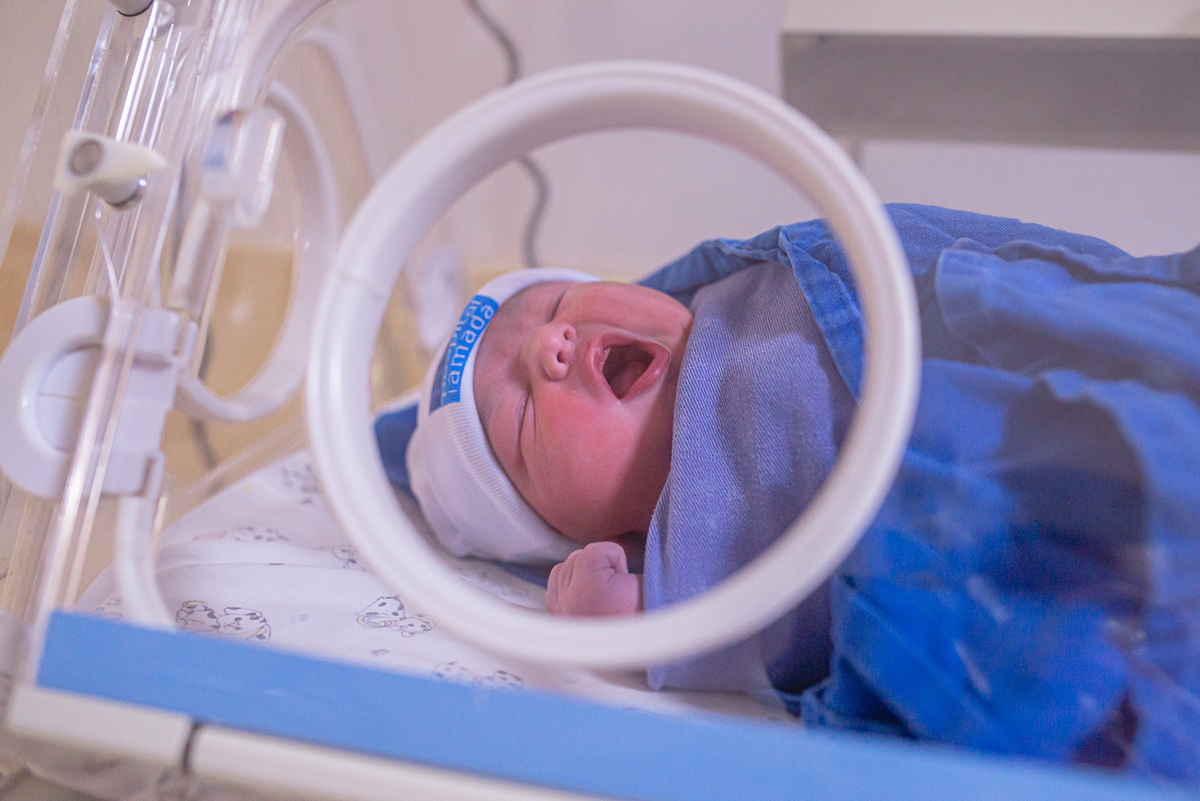 fotografia de parto no hospital iamada foto de parto cesarea gestante nascimento fotografo