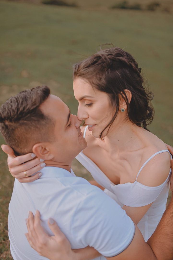 ensaio casal fotografia de casamento ensaio externo precasamento wedding prewedding pirapozinho casamento vestido de noiva ensaio de casal 