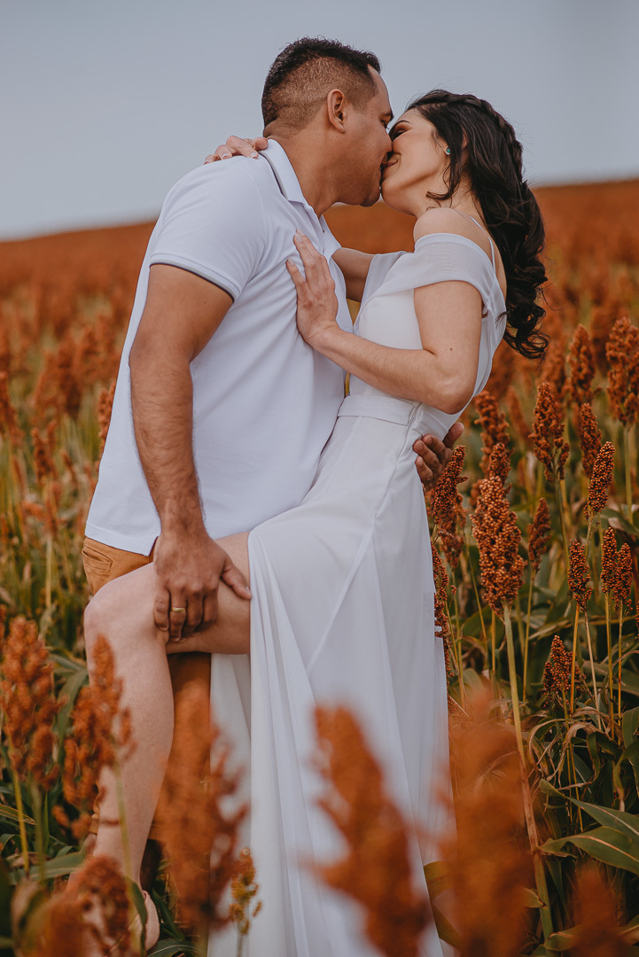 ensaio casal fotografia de casamento ensaio externo precasamento wedding prewedding pirapozinho casamento vestido de noiva ensaio de casal 