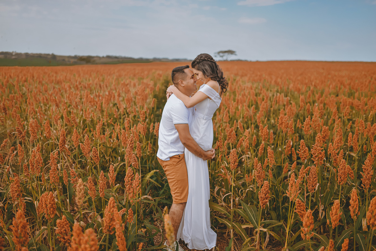 ensaio casal fotografia de casamento ensaio externo precasamento wedding prewedding pirapozinho casamento vestido de noiva ensaio de casal 