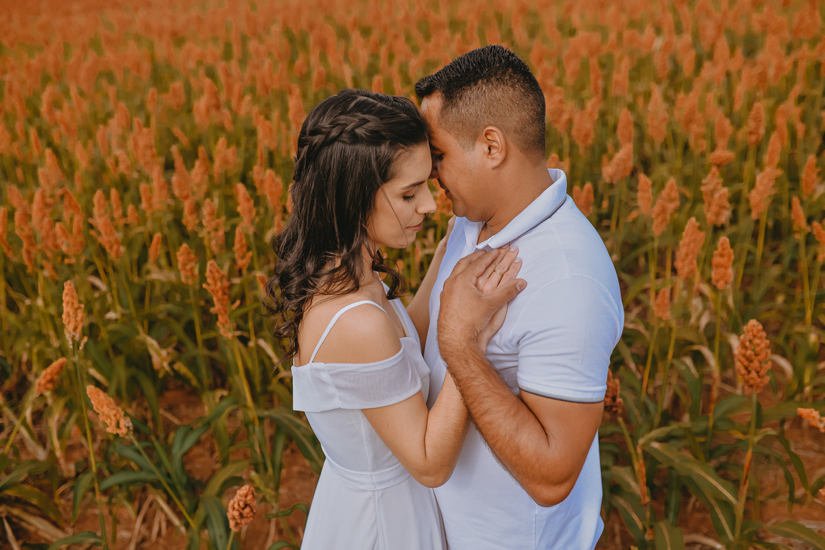 ensaio casal fotografia de casamento ensaio externo precasamento wedding prewedding pirapozinho casamento vestido de noiva ensaio de casal 