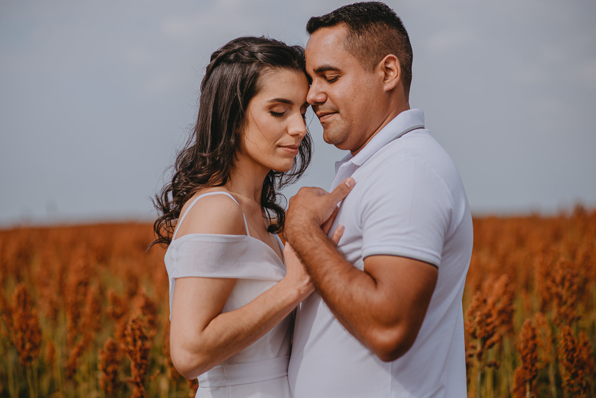 ensaio casal fotografia de casamento ensaio externo precasamento wedding prewedding pirapozinho casamento vestido de noiva ensaio de casal 