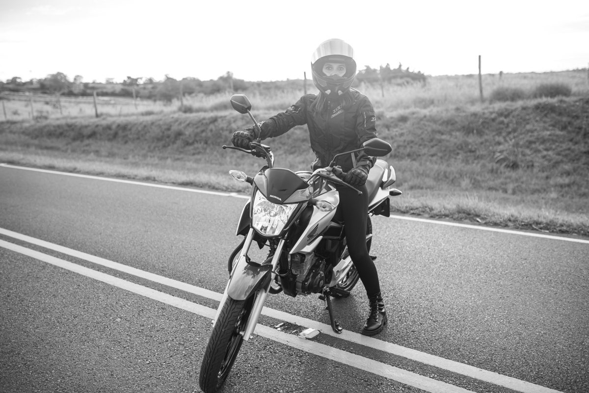 ensaio fotografico feminino fotografo motociclista ensaio externo