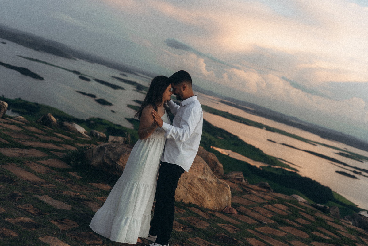 pré-casamento ensaio de casal, morro do gavião paraná, ribeirão claro, prewedding noiva, noivas fotografo de casamento, fotos de casal.