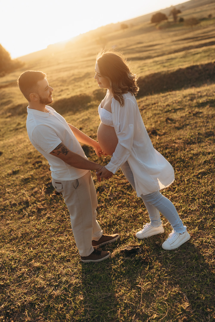 ensaio gestante campo externo fotos gravida Presidente Prudente mae de menino fotos familia 