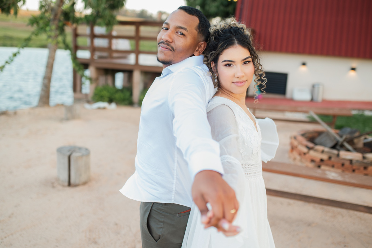 ensaio precisamente na cabana fotografo de casamento ensaio pre casamento prewedding wedding noiva noivas vestido de noiva casamento no campo Pirapozinho Presidente Prudente 
