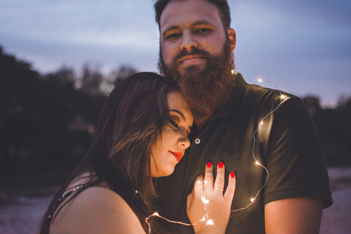 ENSAIO EXTERNO FOTOGRAFIA CASAL NOIVOS PEDREIRA RETRATO POSES CASAL