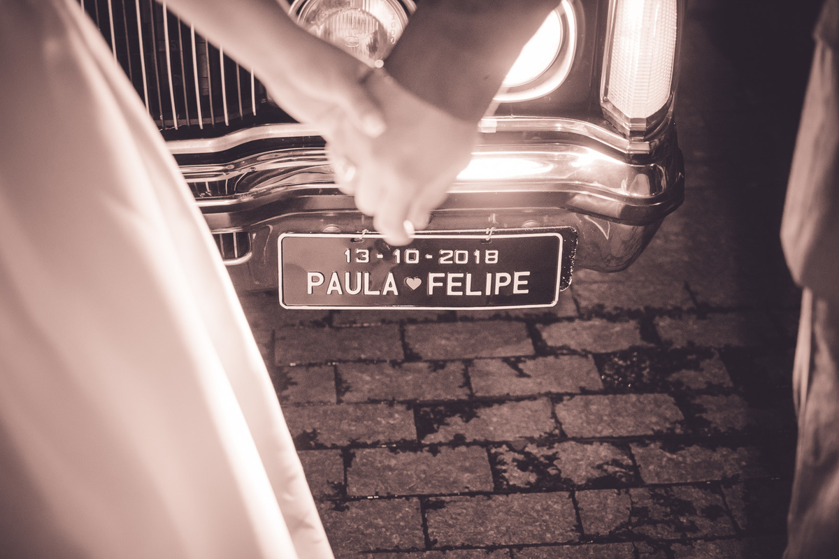 FOTOGRAFIA CASAMENTO NOIVA MAQUIAGEM NOIVO BARBEARIA EMOÇÃO CASAMENTO FOTOS CRIATIVAS FOTOS DA IGREJA CASAL WEDDING FOTOS DA FESTA DE CASAMENTO CASAL NO FINAL DA FESTA FOTOS DEPOIS DA IGREJA 