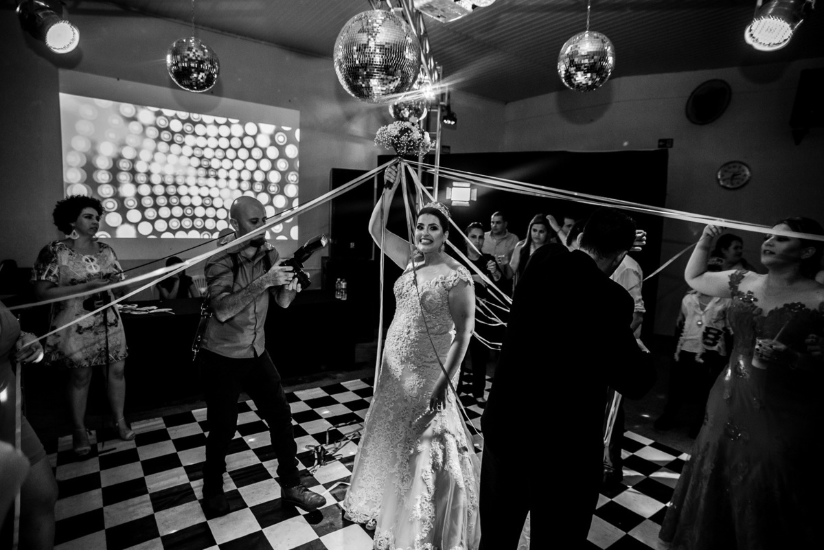 fotografia de casamento fotos de casal ensaio vestido de noiva casamento noivas noiva 