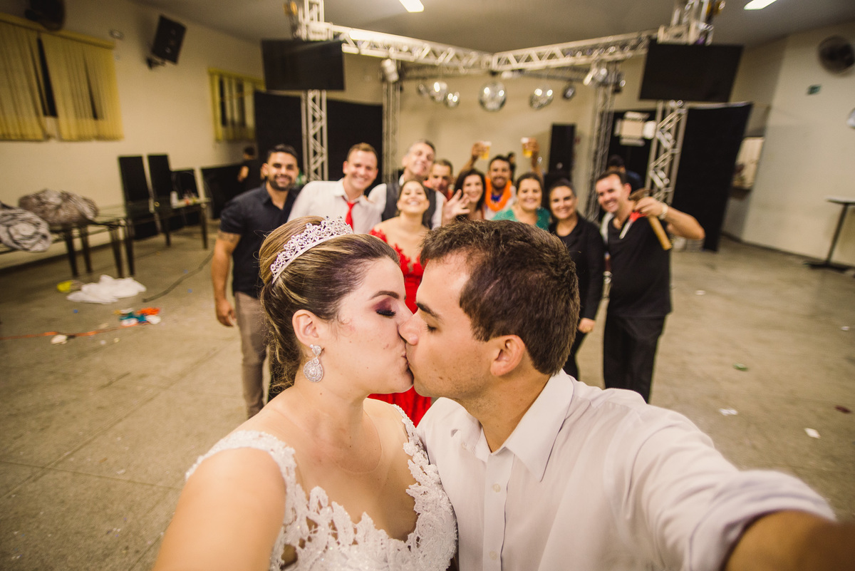 fotografia de casamento fotos de casal ensaio vestido de noiva casamento noivas noiva 