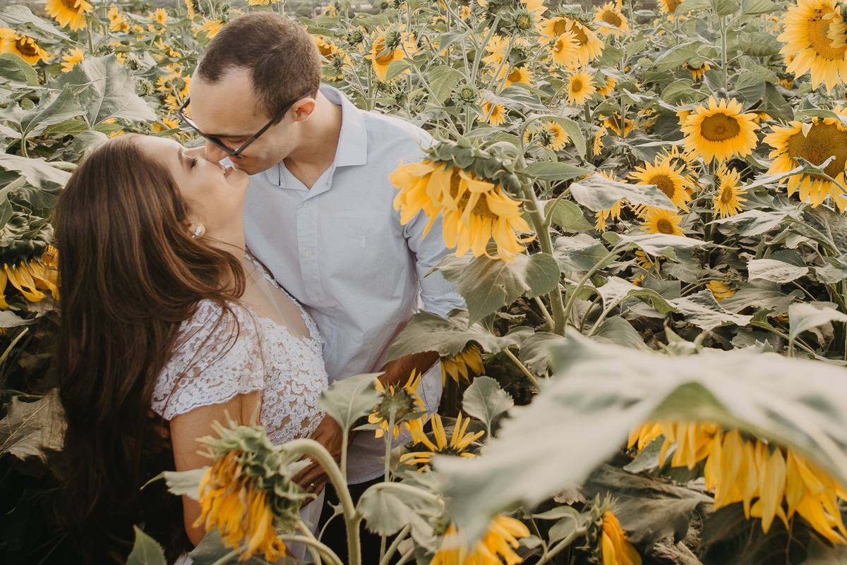 ENSAIO FOTOGRAFICO PRE-WEDDING CASAL HOLAMBRA CASAMENTO PREWEDDING PRE-CASAMENTO ENSAIO CASAL FOTOS FOTOGRAFIA 