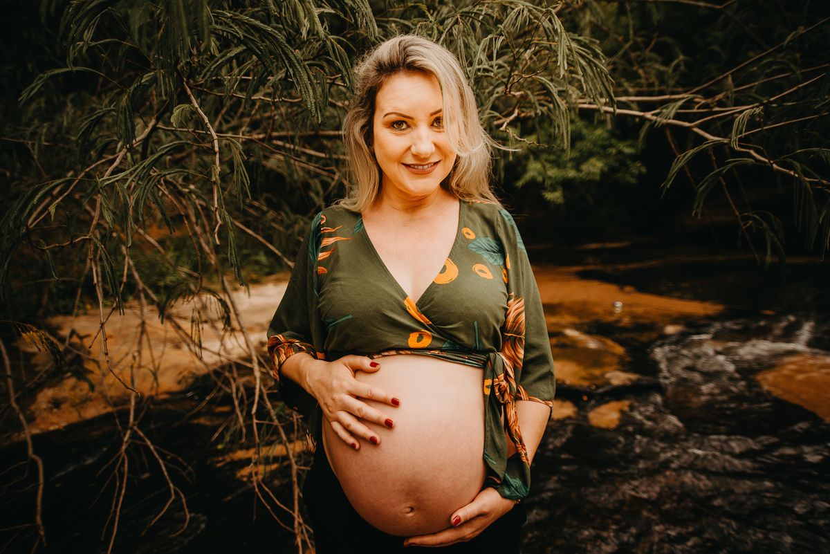 Ensaio gestante fotos gravidas gestação fotografia ensaio criativo fotos cachoeira mamãe de primeira viagem