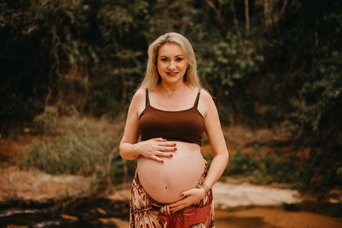 Ensaio gestante fotos gravidas gestação fotografia ensaio criativo fotos cachoeira mamãe de primeira viagem