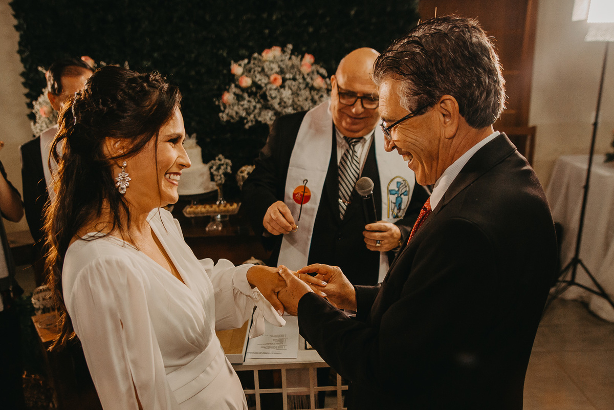 casamento externo casamento na praia casal vestido de noiva fotografo de casamento noivado ensaio casal prewedding 