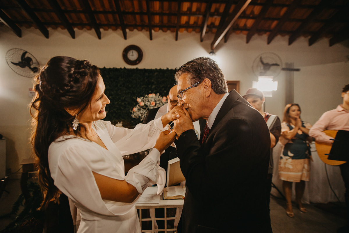 casamento externo casamento na praia casal vestido de noiva fotografo de casamento noivado ensaio casal prewedding 