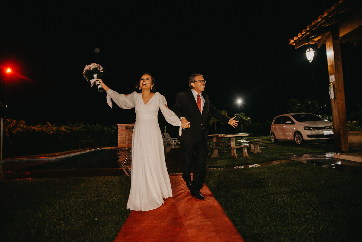 casamento externo casamento na praia casal vestido de noiva fotografo de casamento noivado ensaio casal prewedding  fotografo pirapozinho