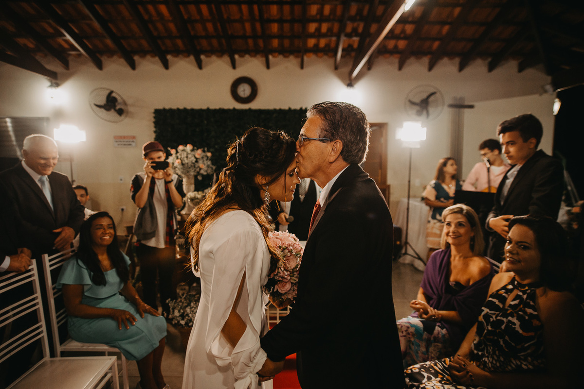 casamento externo casamento na praia casal vestido de noiva fotografo de casamento noivado ensaio casal prewedding 