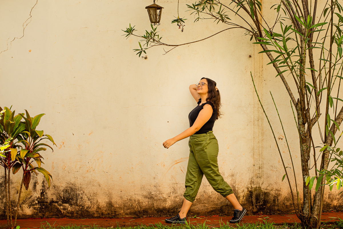 ensaio fotográfico feminino fotografia 15 anos debutante fotos ensaio criativo pirapozinho são paulo ensaio externo