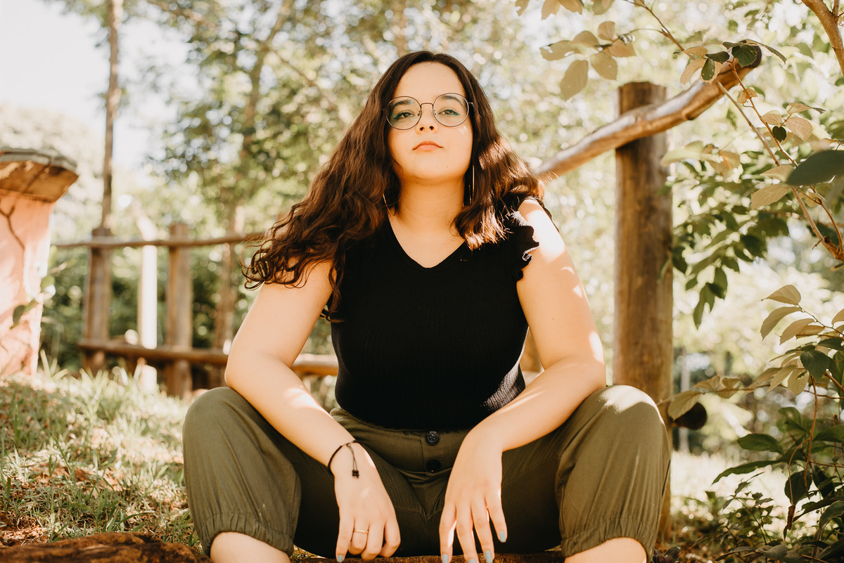 ensaio fotográfico feminino fotografia 15 anos debutante fotos ensaio criativo pirapozinho são paulo ensaio externo