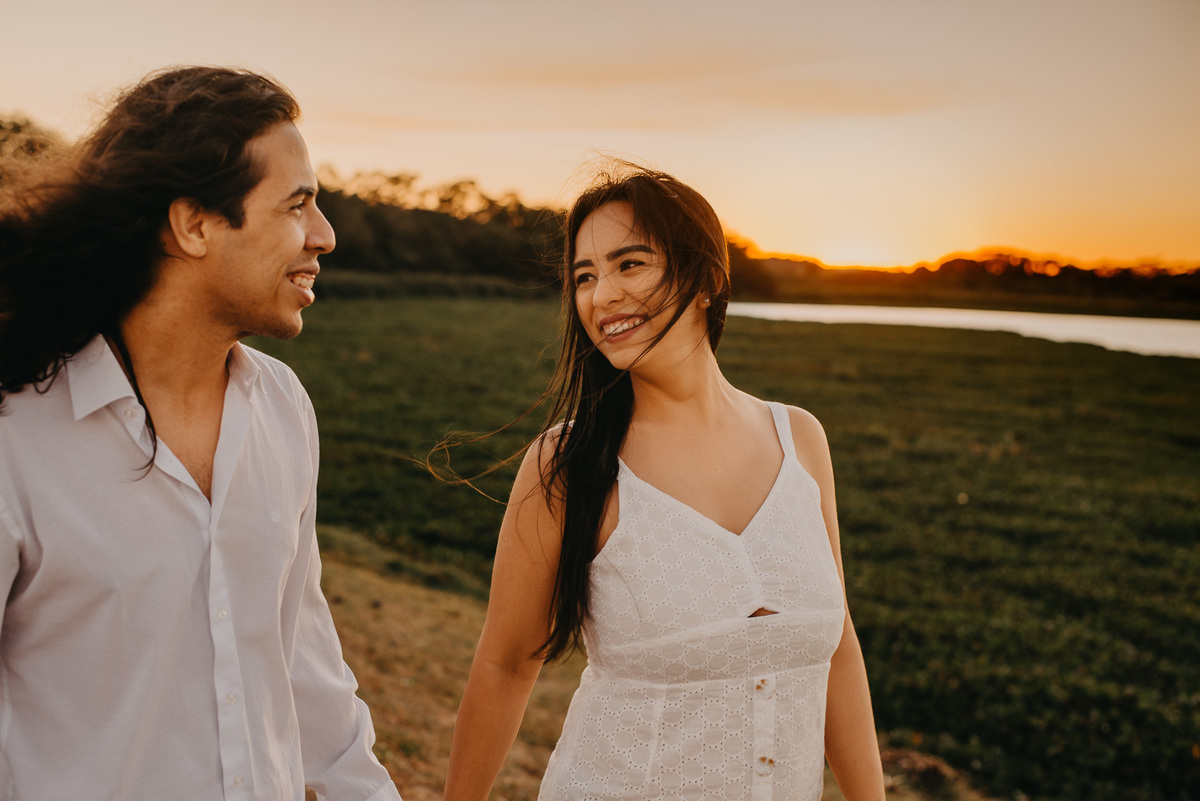 ensaio gestante revelação mamãe fotografia ensaio externo casal foto