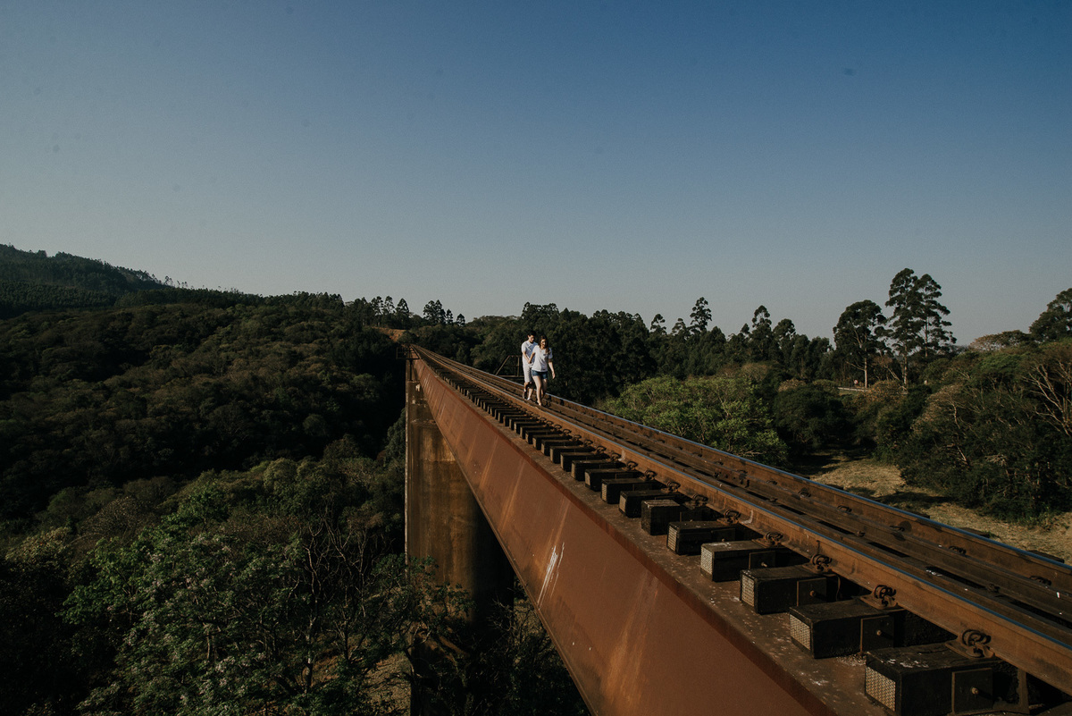fotografia de casamento ensaio prewedding fotos de casal parana pirapozinho presidente prudente fotografo de casamento ensaio morro estrada de ferro maua da serra 